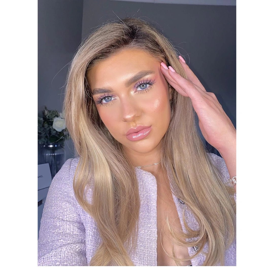 Revolution Beauty London Makeup Revolution 100Ml Fix & Glow Fixing Spray For Face Makeup,Illuminating & Hydrating Makeup Fixing Spray,Vegan & Cruelty - Free,Makeup Fixing Spray For Long - Lasting Makeup - Deals999