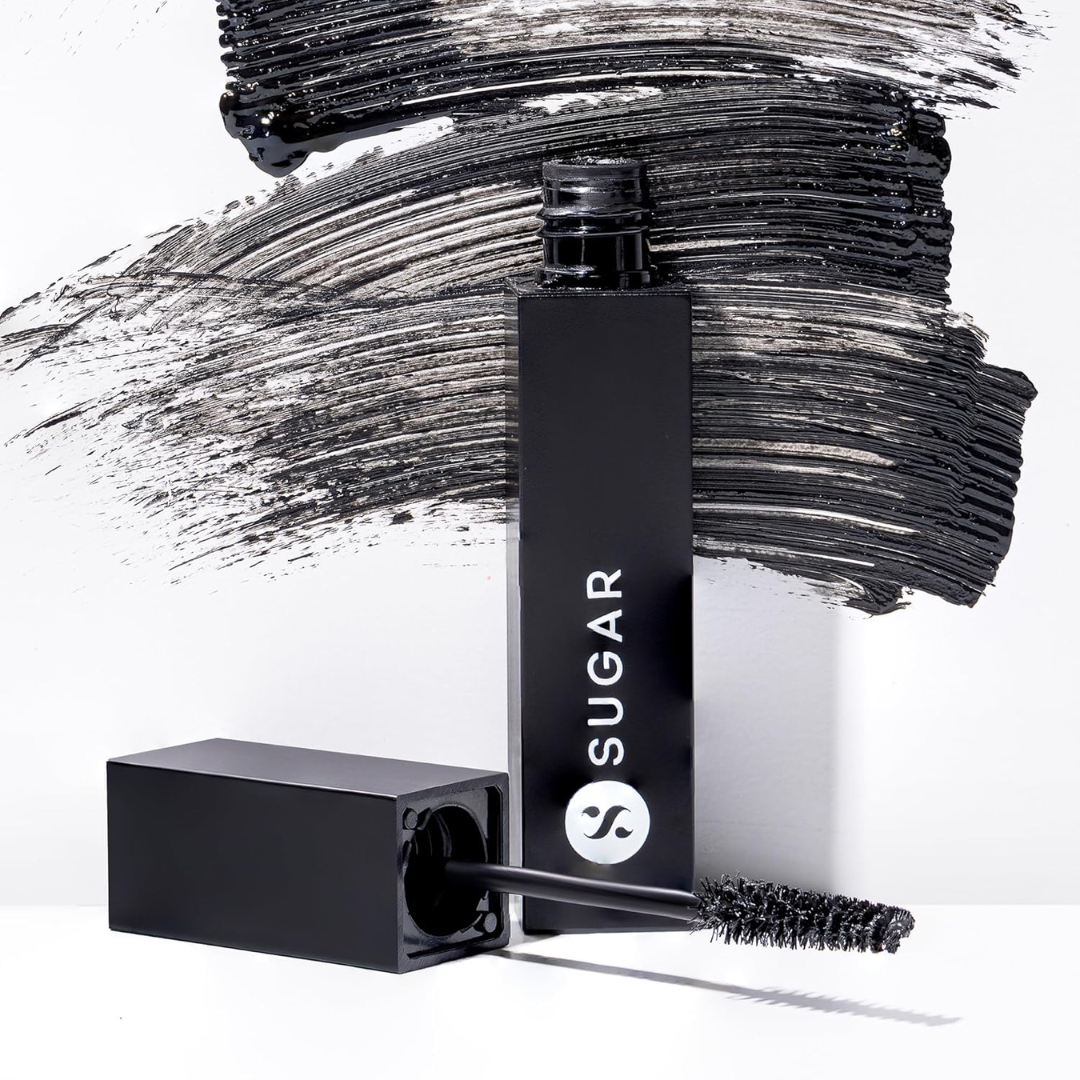 SUGAR Cosmetics Blacklash Volumizing Mascara - 01 Black Up
