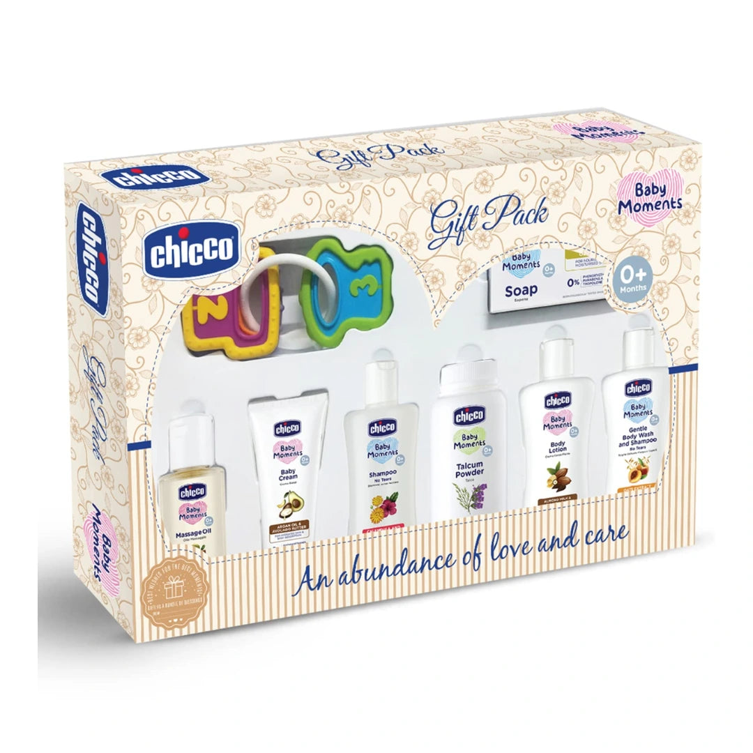 Chicco Baby Moments Delight Gift Pack Beige, Ideal Baby Gift Sets for Baby 0% Phenoxyethanol, 0m+ (8 Items)