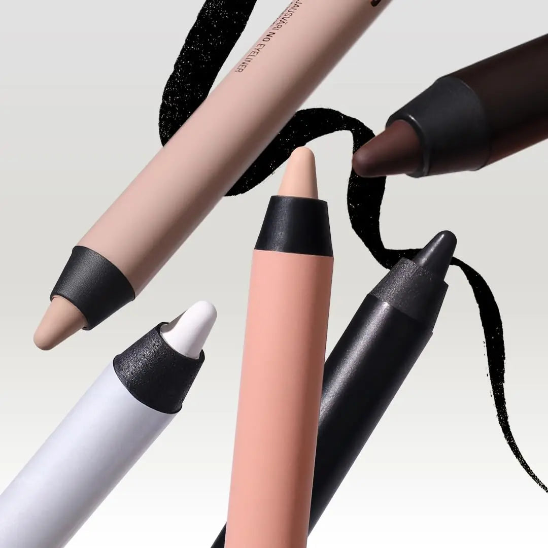 Revolution London Streamline Waterline Eyeliner Pencil White| Ultra Creamy & Pigmented Texture | Smooth & Buttery Application | Built-in Smudger for Smokey Looks | Waterproof, Long Lasting All Day Wear | 1.3g.