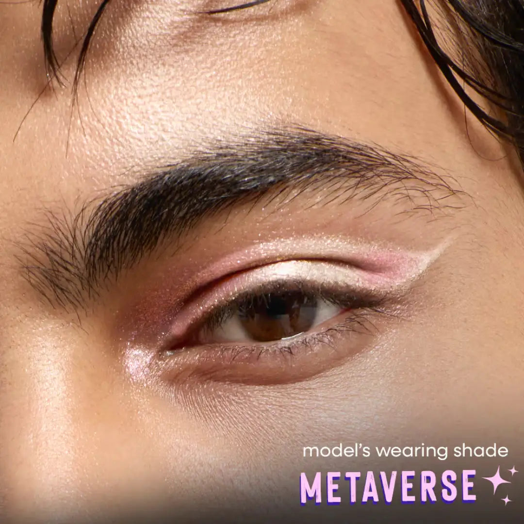 Nykaa Stardust Holographic Long Lasting Waterproof Smudgeproof Chrome Pencil Eyeliner - Metaverse