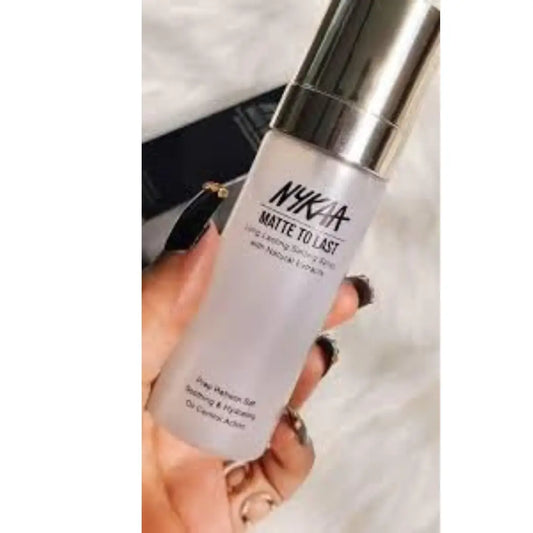 Nykaa Matte to Last Long Lasting Setting Spray with Natural Extracts (65ml)